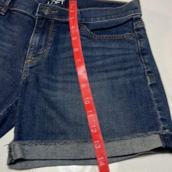 Ann Taylor LOFT  Original jean Shorts. Size 2 - Picture 8 of 8